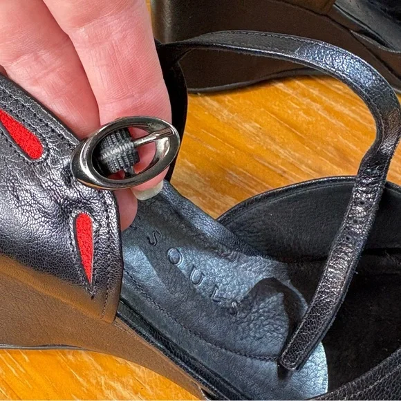 Gentle Souls Raine Leather Wedge Shoes - Picture 11 of 13